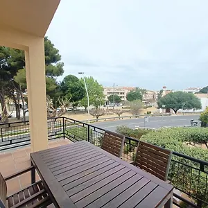 https://planta-baja-port-de-llanca.topcostabravahotels.com